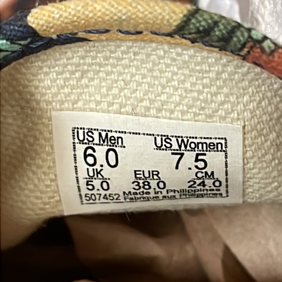 VANS TROPICAL FLORAL SNEAKERS - Picture 8 of 8